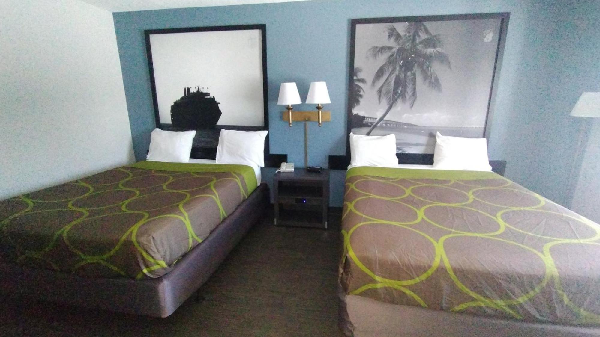 Super 8 Motel By Wyndham Near Fort Lauderdale Arpt Dania Beach Dış mekan fotoğraf